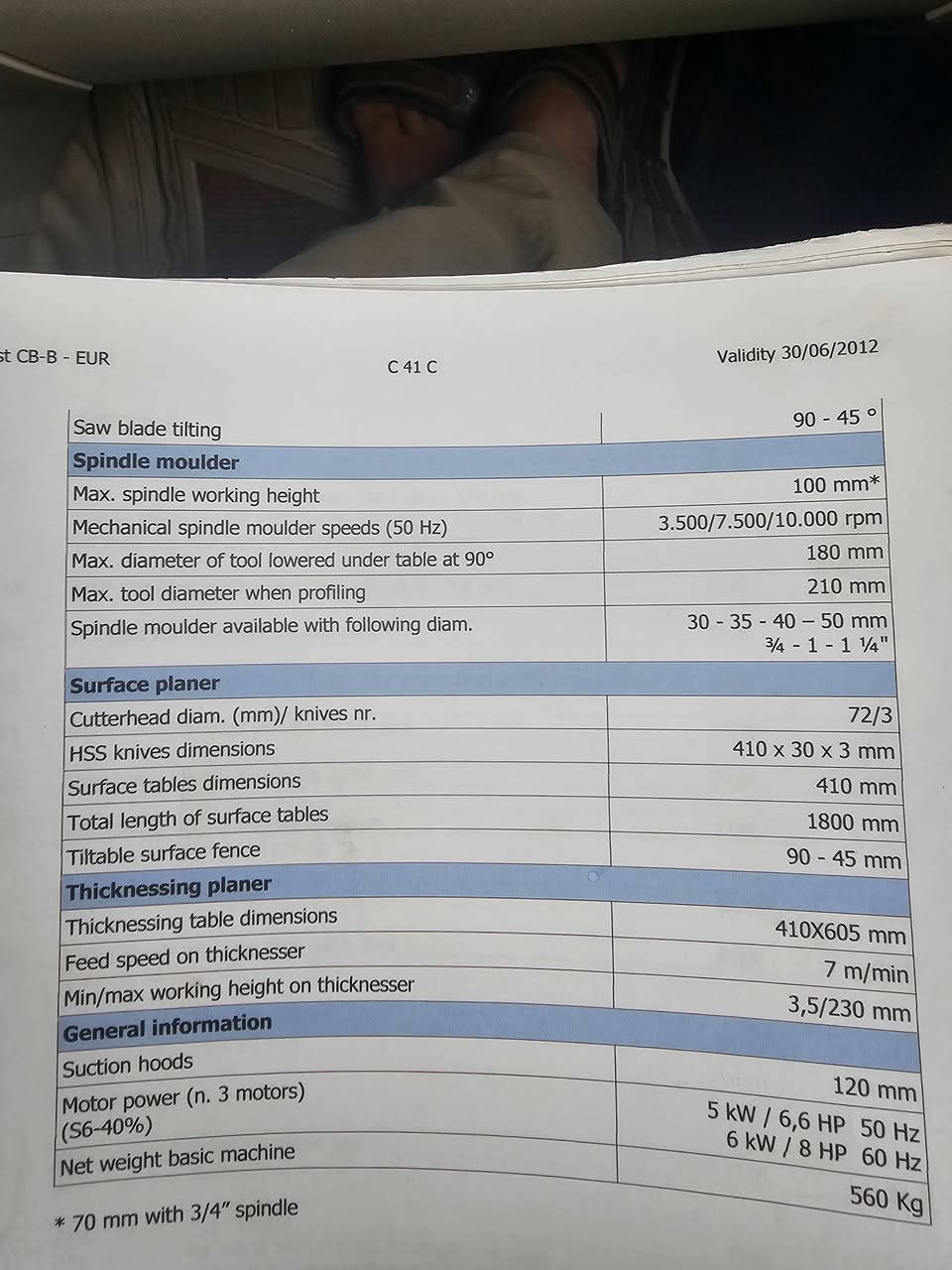 السلام عليكم 
مجموعة نجارية 5 عمليات ايطالية الصنع 
جديد غير مستخدم استيراد وكالتنا 
منشار المكينة سلايد قرصين 
طول العربة 266 سم 
3 ماطور بقدرة 6.6 حصان 
البيع مع التنصيب والتشغيل لان المكينة جديدة تحتاج تجميع 
استيراد سنة 2012  
الرندة والدبل عرض 45 سم 
طول الرندة  180 سم 
الوزن الاجمالي 560 كغ 
الشراي اتصال على الرقم 
***********
