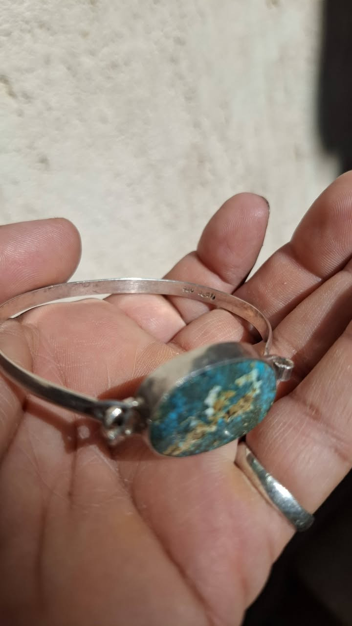 يا الله يا كريم سوار فضه  شابوري قديم 
معه خاتم رضوي شابوري قياس ١٨ ناعم سعرهن ١٢٥ الف مكاني بغداد مدينه الصدر لا يوجد لدي توصيل


**إذا كنت صاحب هذا الإعلان وتريد حذفه لأي سبب، رجاءا أرسل رسالة إلى الدعم الفني**