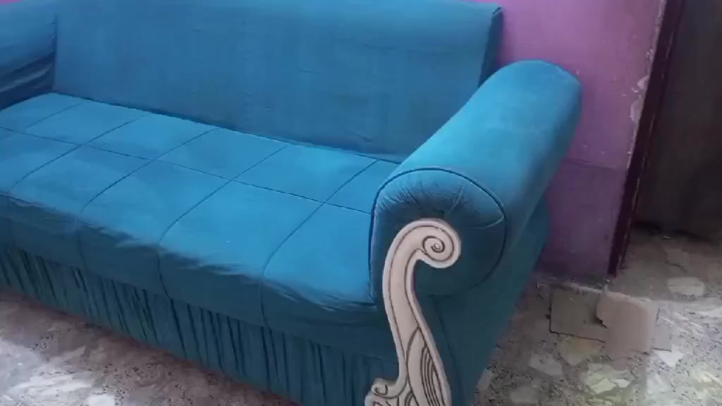 تخم للبيع ٥ مقاعد 
نضيف مثل ما واضح بالصورة 
السعر ٢٥٠ وبي مجال


**إذا كنت صاحب هذا الإعلان وتريد حذفه لأي سبب، رجاءا أرسل رسالة إلى الدعم الفني**