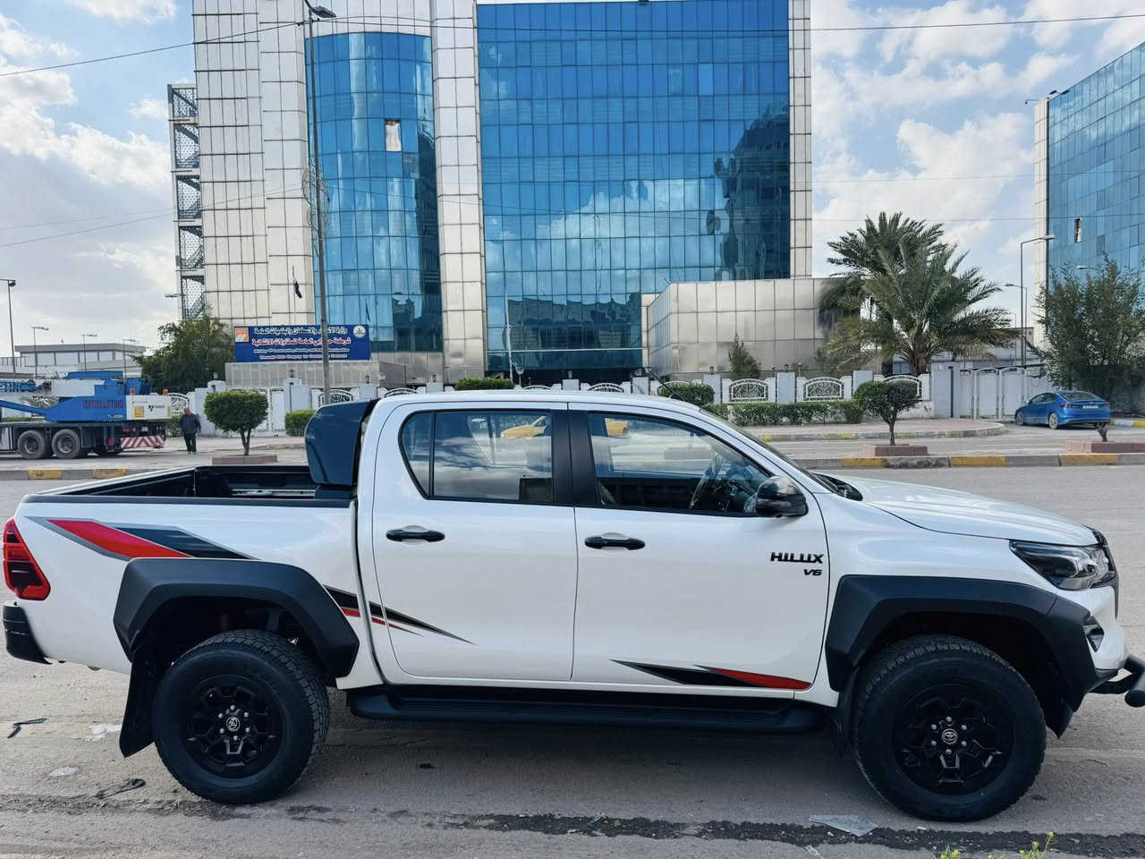 السلام علیکم 

للبيع تويوتا هايلوكس GR وكالة ساز 

كفالة عامة

مديل 2025 فول مواصفات

زيرو ماشية 3 الف 

العنوان / بغداد زيونة 

الاستفسار / ***********
