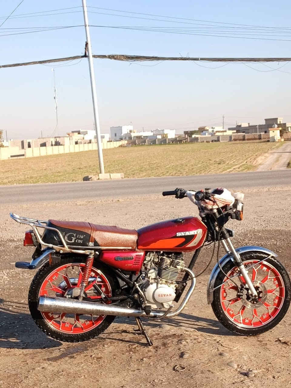 السلام عليكم ما بعد السلام
دراجه سيفان "موديل2023  دراجه أنضف من الصور محرك اخرس كهربائيات كلها شغاله سلف نگره ما ناقصها برغي"  سعرها 425 وبيها مجال للطيبين' الأستفسار أكثر الأتصال على الرقم *********** ه
