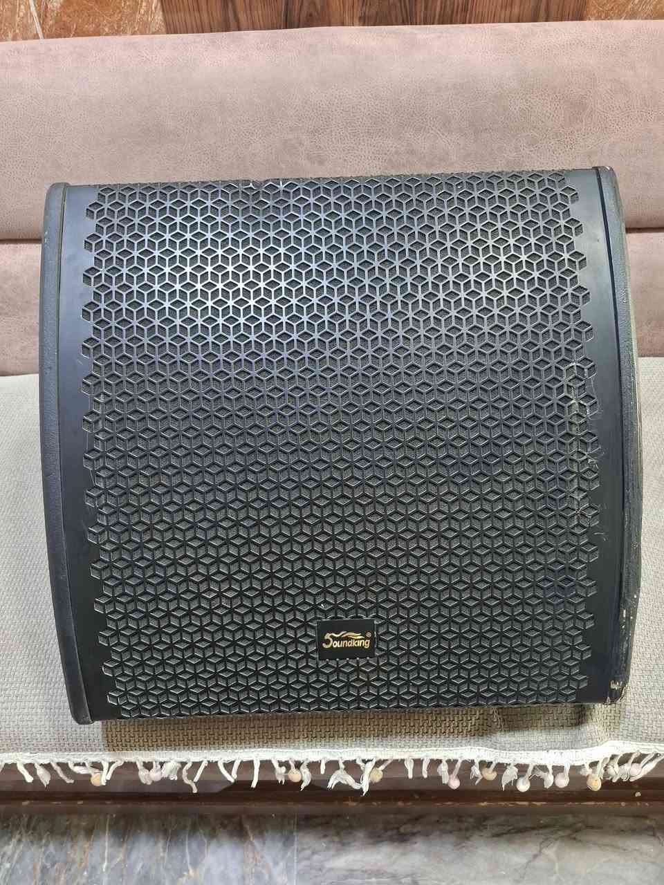 السلام عليكم متوفر سبيكر طرح soundklng 400w طرح نظيف اكتف كهرباء 15انج تفضل خاص وتدلل


**إذا كنت صاحب هذا الإعلان وتريد حذفه لأي سبب، رجاءا أرسل رسالة إلى الدعم الفني**