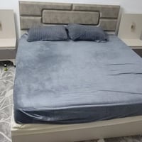 اخشاب تركية مستعمل جدا قليل. و نظافة 100/100  ابيعهن وية الدوشك مكاني ...