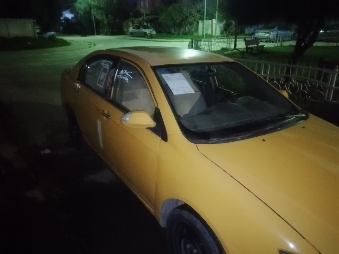 ليفان 620 رقم بغداد مشروع وطني هيئه وغرامات صفر مكينه وكير يارس اوتو  تبريد تتدفئه شغال السياره كلشي مايعوزها فقط ترتيبات من الداخل  للاستفسار ***********
*********** وات ساب
