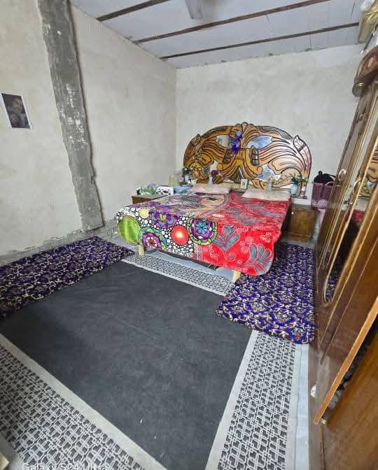 سلام عليكم  يا الله  يرهم قاساط قاساط اهله نتوزين  على فلوس  بيت  120 متر طابقين  شارع المطار الجديد  شارع ابو حميده المختار الطابق اول غرفه وصاله ومطبخ  الطابق الثاني  غرفتين وصاله  بنيان طابوك 23 وبي مجال  مكتب الصدرين  ***********
