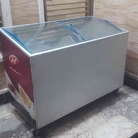 عارضة بطحية نظيفة... شغالة عل الفحص... شرط تجميدها فووول  بلادية مداخل...