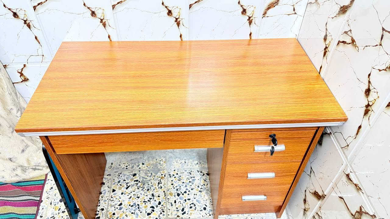 السلام عليكم بنات
ميز دراسه للبيع جديد وما مستخدمي هواي كلش حلو لونه وعملي ويشيل هواي غراض بي اربع مجرات وكلهم كبار الي تريده تراسلني سعره بس 175 الف 🤗💙❤️


**إذا كنت صاحب هذا الإعلان وتريد حذفه لأي سبب، رجاءا أرسل رسالة إلى الدعم الفني**