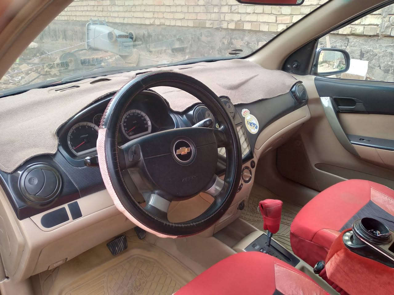 السلام عليكم
افيو موديل ٢٠٠٨خليجي رقم بغداد بدون حادث مثل ما موضح في السونار. سنويه بأسمي السياره حلوه
 مال بيت شاهد الله خير من الله .احلى من الصور
العنوان كربلاء(حي الحر)
السعر ٦٥ وبيها مجال ان شاء الله 
للتواصل ***********
