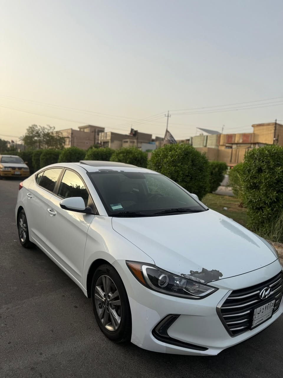 السلام عليكم النترا فول مواصفات موديل 2018 حادثها موجود بلصور فقط صبغ مسطره الرقم جديه بدون اي نقص 
ماشيه 105 رقم الدولي الجديد الصور قبل الترقيم مكانها مدينة الصدر السعر 134  مكينة كير على وضع الشركة 
***********
