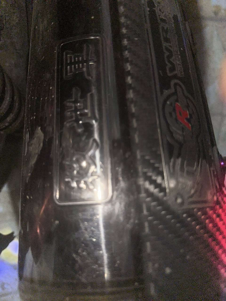 سلام عليكم صلانصه تشتغل سكنس عام 140
! اصليه !
كدام شوفه صوته حلوه بوشه واحده و توصيل موجوده
وتساب موجود ***********
