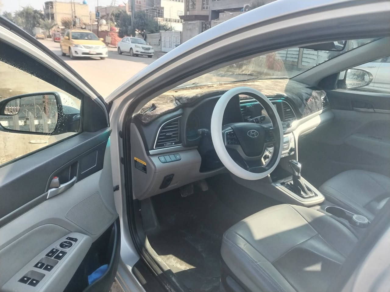 السلام عليكم
النتره 2017
الون رصاصي
ماشيه 110 الف
كير محرك مكفول
تبريد ثلج
حدادية كامله وجاهزه
بغداد الشعله
***********
السعر 127
