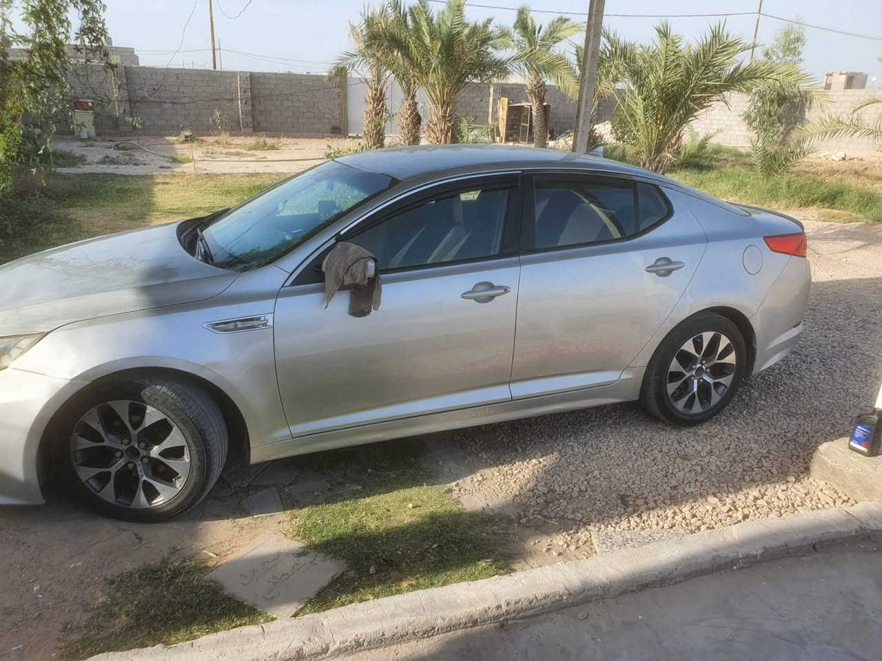 للبيع فقط
كيا اوبتيما ٢٠١١ كوري  مكينه ٢٠٠٠ دوش
- تحكم ستيرن 
- شفتات سرعه 
- شاشه وكامره 
- 5 ويل كروم 
رقم اربيل انكليزي 
تحويل شوكت متريد 
السياره  كفالة عامه  
آثار شخوط بسيطه
كير ومكينه البلاد 
السعر (110) وبيها مجال.      
مكانها النجف  
تواصل ***********
