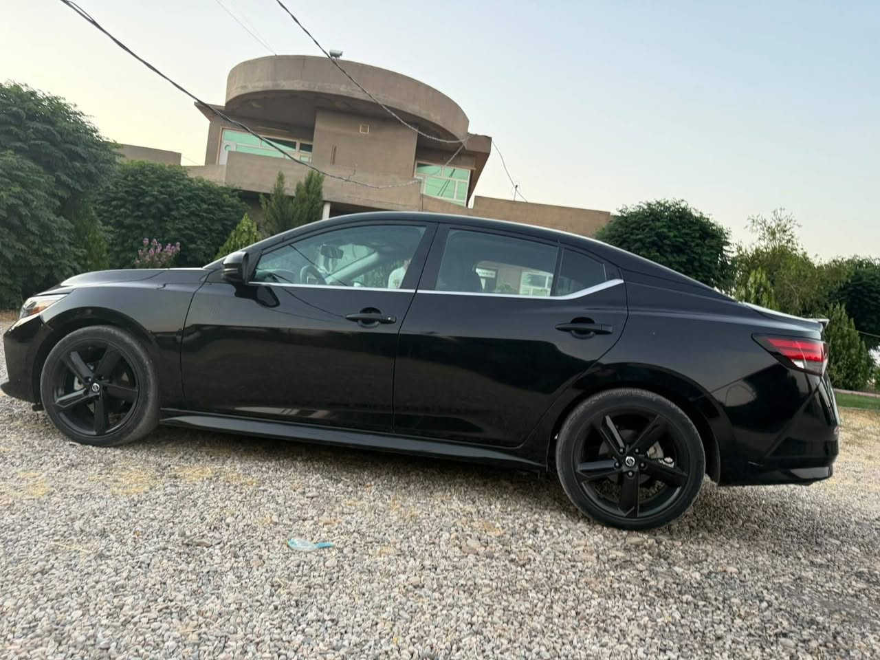 🚗 للبيع سنتره SR
✅ الفئة: SR
✅ اللون: أسود
✅ الممشى: 45 ألف كم
✅ عدد المقاعد: 5
✅ مادة المقاعد: قماش
✅ الحالة: مستخدمة
✅ الأجزاء المطلية: قطعتين فقط
✅ اللوحة: اربيل، خصوصي
📋 المواصفات:
• كاميرا خلفية
• مستشعر وقوف (حساسات باركنج)
• شاشة
• مثبت السرعة
• بصمة
• 6 وسائد هوائية
• مقاعد كهربائية
• مصابيح زينون أمامية
• رادار
• أبل كاربلاي
💰 السعر: 145 ورقة (قابل للتفاوض بسيط)
📍 الموقع: اربيل
📞 للتواصل: ***********
سيارة نظيفة جداً، ممشى قليل، وبمواصفات ممتازة. الجدية فقط
