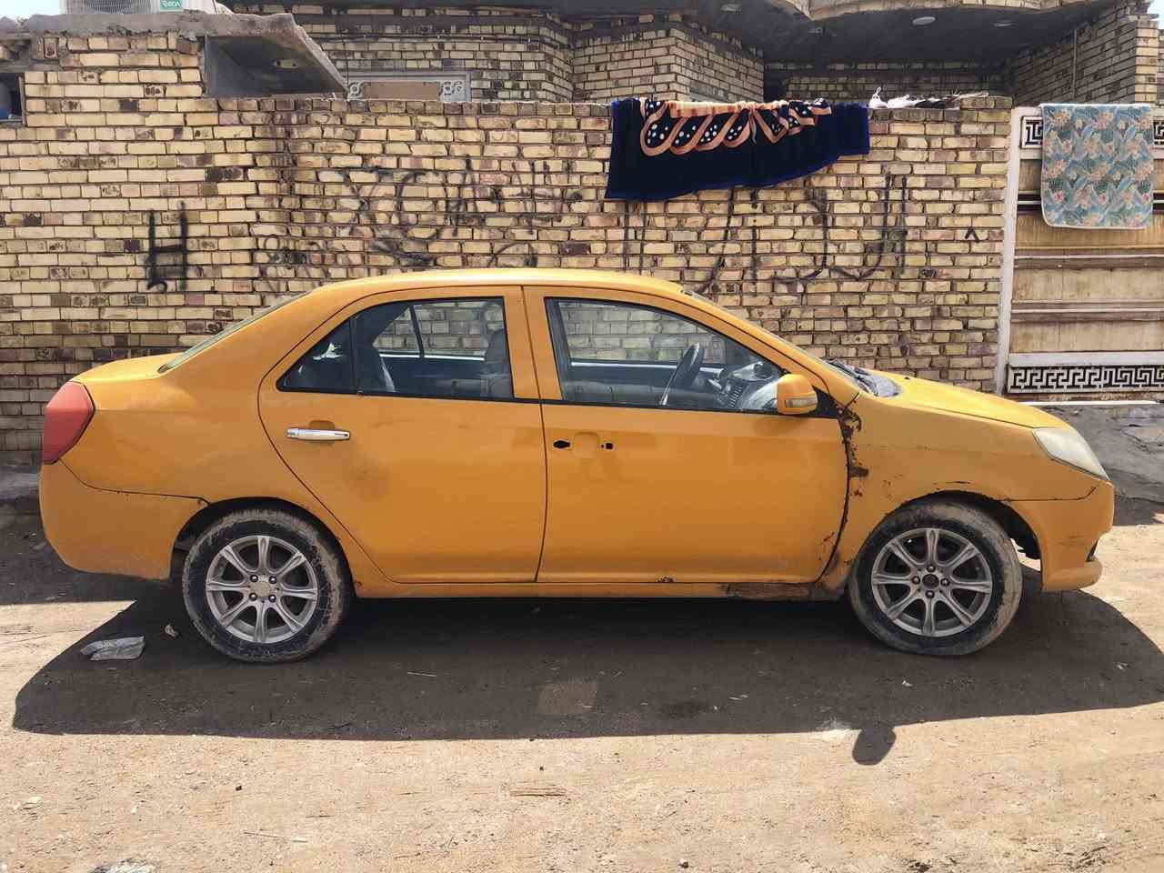 سياره البيع جيلي Mkمديل2013 السعر14ورقه وبيه مجال رقم الهاتف***********
