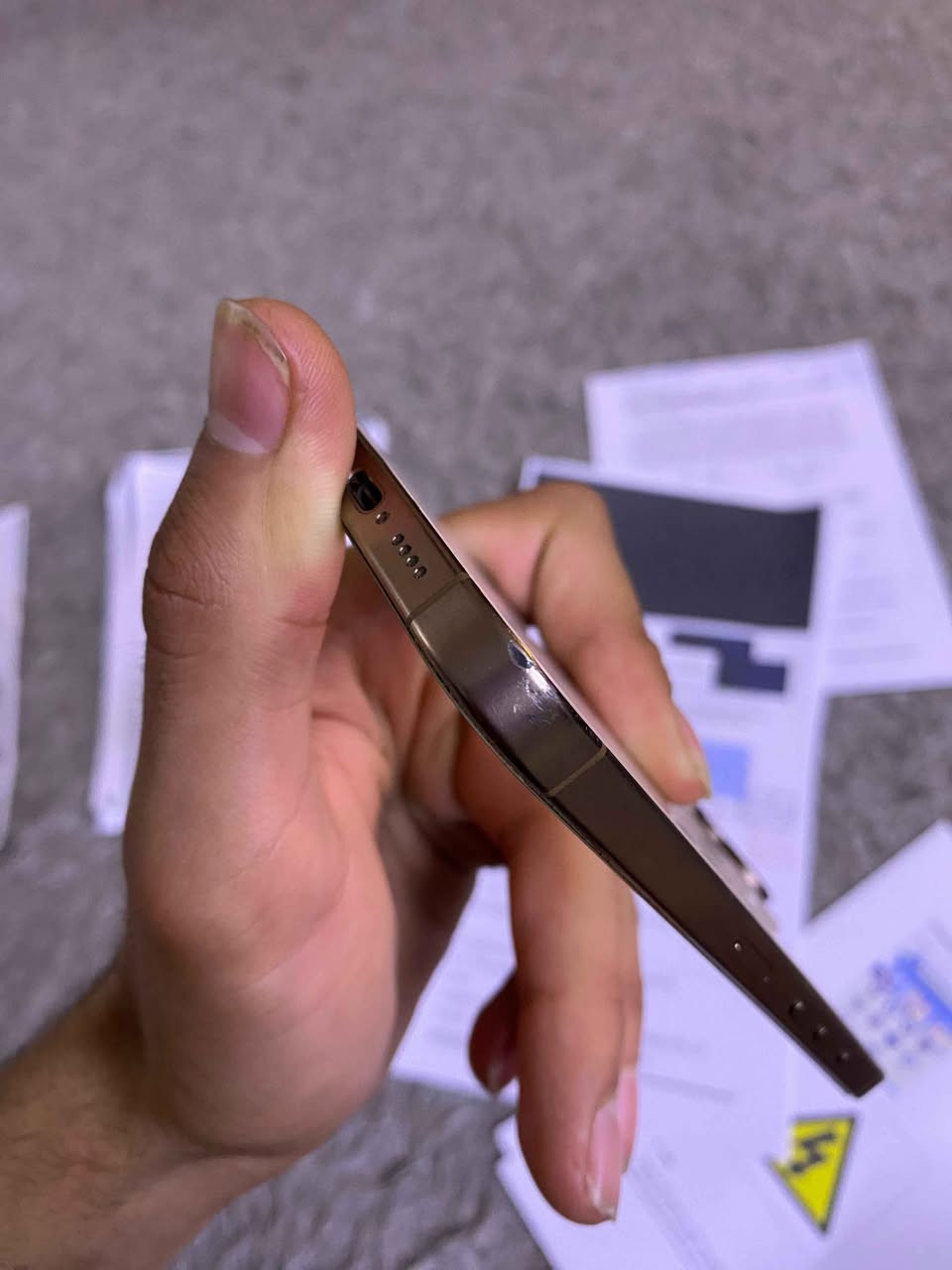 ايفون ١٦ برو ماكس ذاكرة ٢٥٦ بطارية ٩٤ مشحون ٣٠٣ مرات ممفتوح وما مبدل بي اي شي بي بس نقط سود بطرف الشاشة بغداد, العراق


**إذا كنت صاحب هذا الإعلان وتريد حذفه لأي سبب، رجاءا أرسل رسالة إلى الدعم الفني**