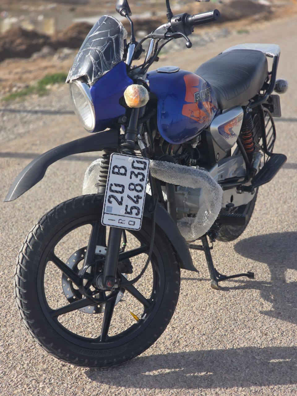 سلام عليكم
بوكسر 23 جديده 
رقم انكليزي سنويه بسمي
تحويل مباشر 
مكفوله بغداد المدائن 
***********
السعر2700
