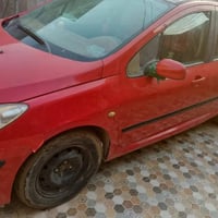 بيجو فرنسي البيع  موديل 2006 رقمه بغداد مشروع وطني  سياره بلاديه بيه ج...