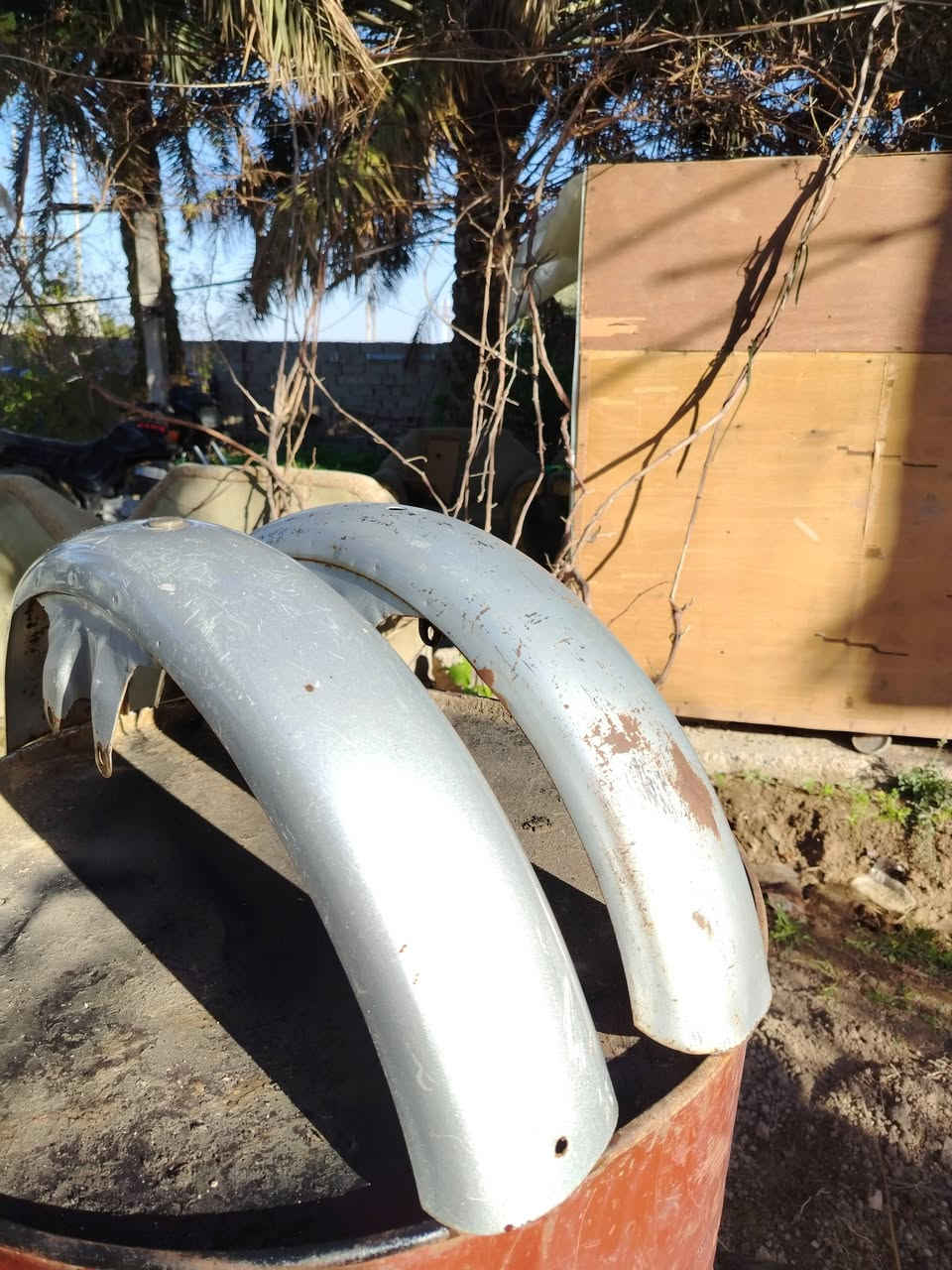 جاملغات ٨٢ أمامي نظيف مابيه شي لبيع توصيل موجود *********** بيه واتساب فقط
