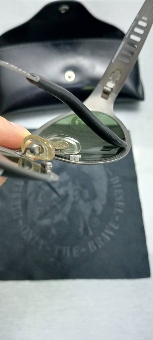 نظارة ماركة ديزل إيطالي اصلي
عدسات زجاج سميك

فلتر uv400 لحماية العين من أشعة فوق البنفسجية 

اطار معدن

قياس 60

انتاج قديم

للاستفسار: واتس اب ***********
