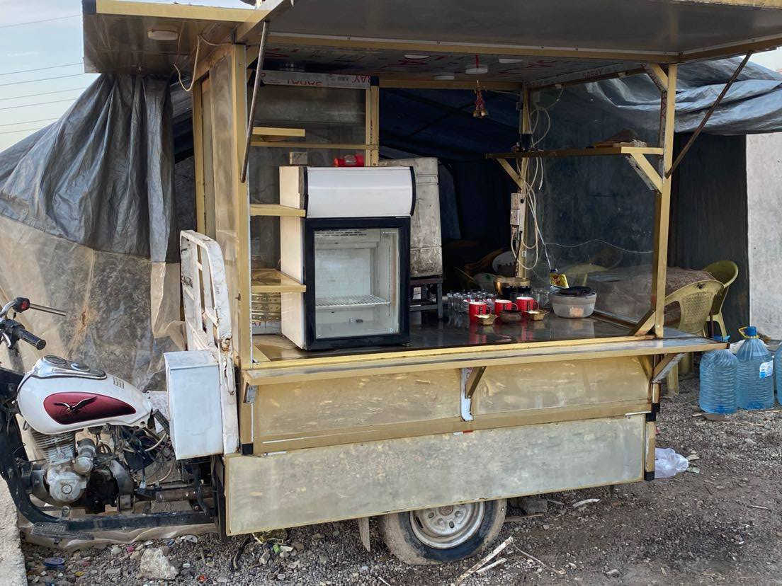 ماتۆڕ چایخانە (گۆڵدە-وەجاخی خەڵوزو- خازیشە-دوکەل کێشی بۆ کراوە -دوو تاکی گەورەی بۆ کراوە بۆعەشیا- کارەبایی و گڵۆپ کامل ئیش ئەکا -هەموو عەشیای چایخانەی لەگەڵە بۆ ئیش) ژم-*********** السليمانية, العراق
