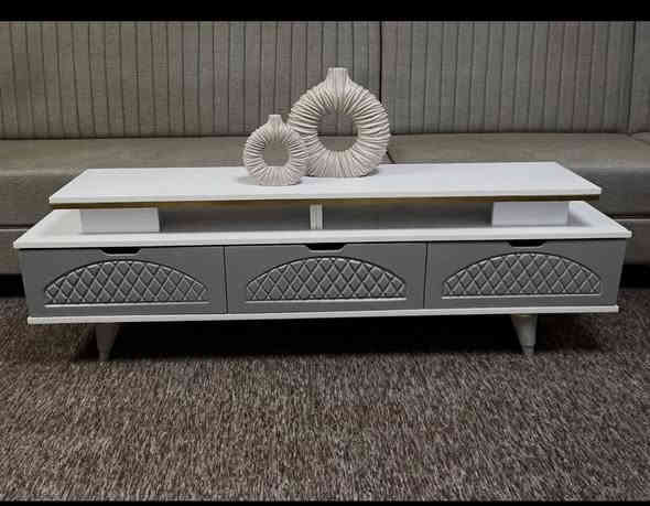 متوفرشاشات من حجم 43 ال 60 ال جي دبل رمونت ناطقه فول مواصفات // ميزز بلازمه طول 160 ووطابق واحد طول 140 يووجد توصيل مجاني مركز بصره للحجز ***********
