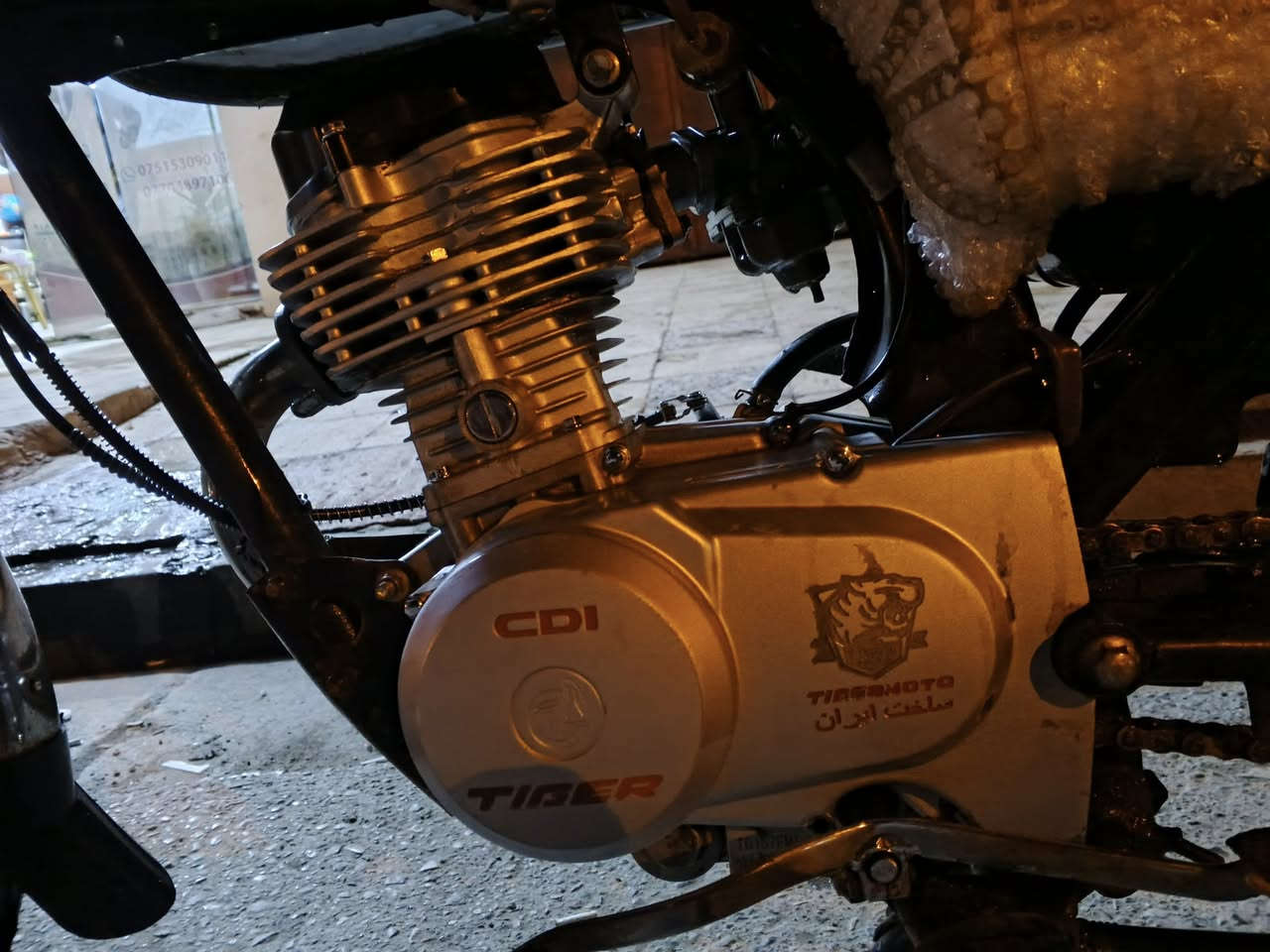 السلام عليكم تايكر 20مكينه بصمه وزن ثقيل كلو شغال السعر 430بيه مجال قليل حك جيتك شراي اتصل ***********
