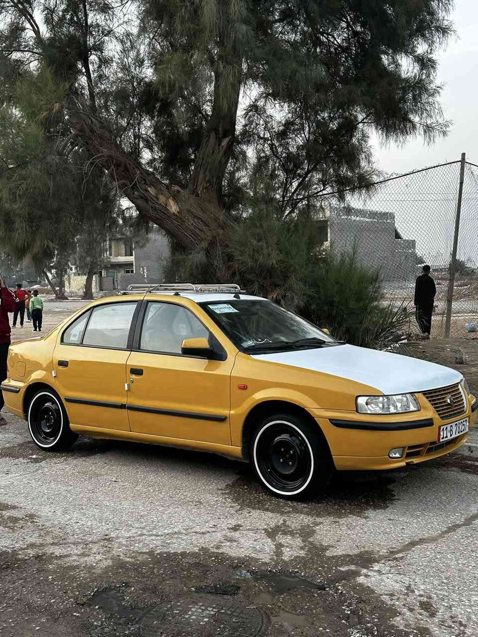 السلام عليكم
سمند كرستال 2012 للبيع او المراوس بسمند محور كورلا
كير ومكينه بحاله جيده وكير فرنسي خفيف 
تبريد شغال 
بيها بارد فقط بالباب الخلفي البقيه مكفوله من ضربه وصبغ 
تخم تاير خط ابيض نكسن جديد 
رقم بغداد بأسمي شرط التحويل 
عنواني بغداد المحمودية 
السعر ٤٣ 
***********
