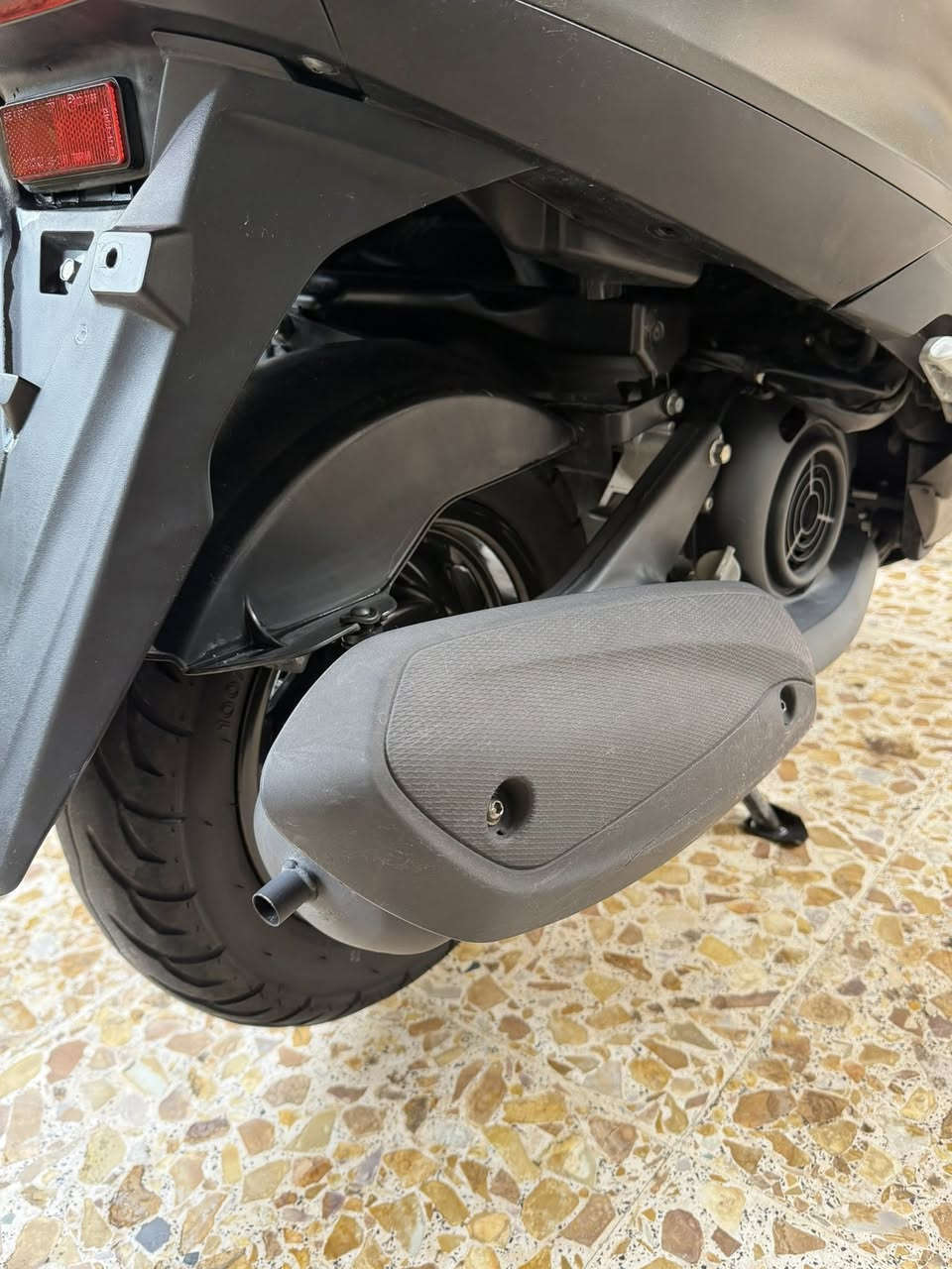 سلام عليكم
اكزز Z 

حديث

موديل 2021 اصل

140KM سرعة

دراجة جديدة جداً

مابيها اي نقص

كلها مختمه ختم واحد

كلها شغاله

وشلعة معدل 

وين ميعجبك وديها

وجيب وياك الف فيتر

كلها بلادية من طول لطول 

لون فيلي 

صار شهر من نزلتها من الرمبه 

ماشيه 6000 

نظام ايكو اقتصادي 

كل 15 يوم تفويله 5لتر 

مكانها الانبار الفلوجه 

السعر 14 ورقه وبيها مجال 

***********
