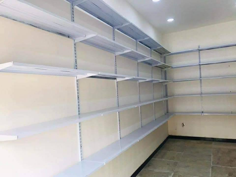 رفوف محل الأصلية أم الجسر 
استخدام قليل أخت الجديدة 
العدد ( ١٤ ) متر ،،، كل متر بيه ( ٥ ) رفوف 
مكونة من ( ٧٠ رف + ١٦ سكة + ٨٠ حمالة ) 
السعر ٧٥٠ ألف وبيه مجال


**إذا كنت صاحب هذا الإعلان وتريد حذفه لأي سبب، رجاءا أرسل رسالة إلى الدعم الفني**