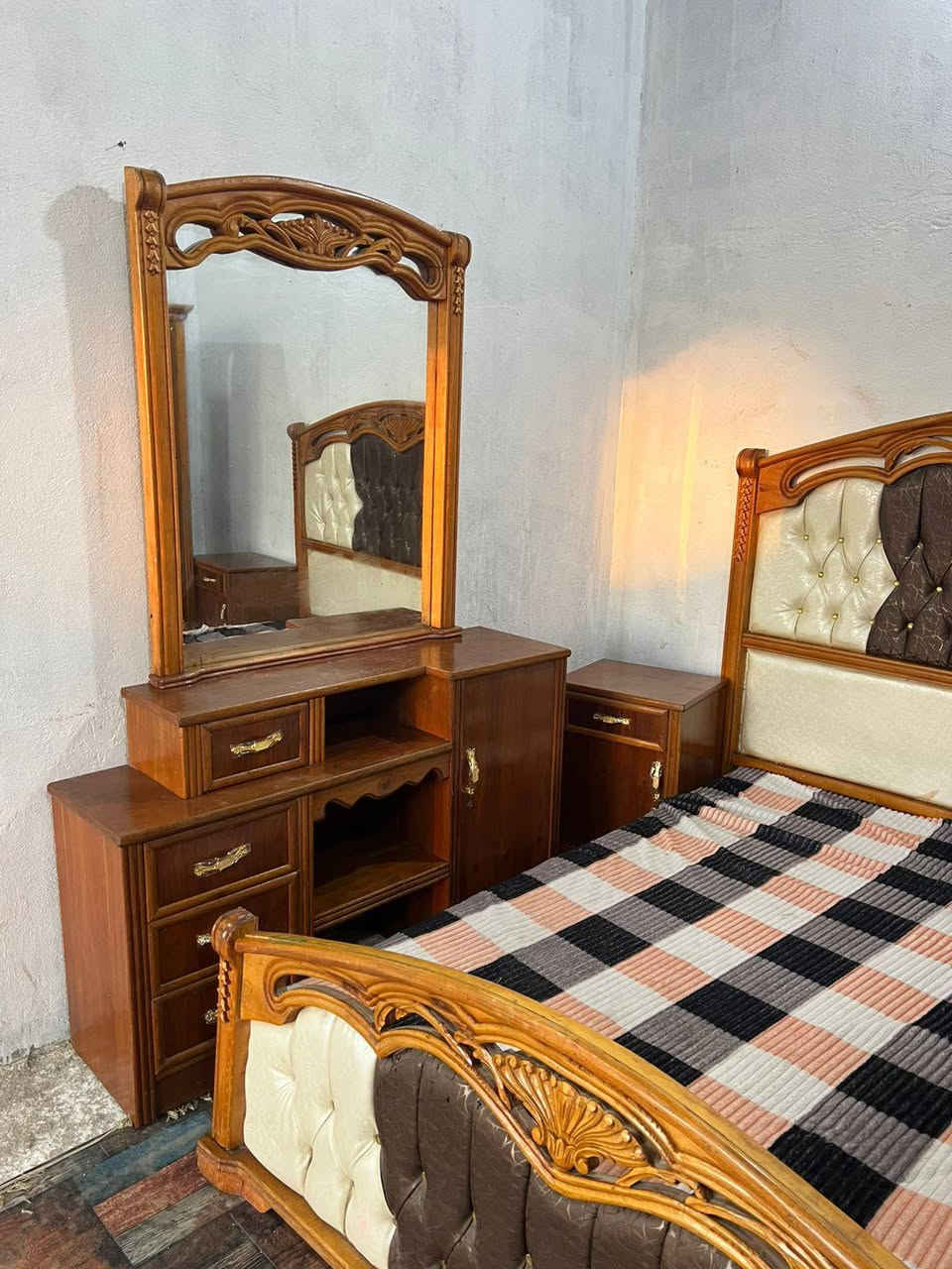 650غرفه اربع ابواب زان عراقي مال عرسان صاج الضهر جرجوبه بغداد الحسينيه مال الراشديه و


**إذا كنت صاحب هذا الإعلان وتريد حذفه لأي سبب، رجاءا أرسل رسالة إلى الدعم الفني**