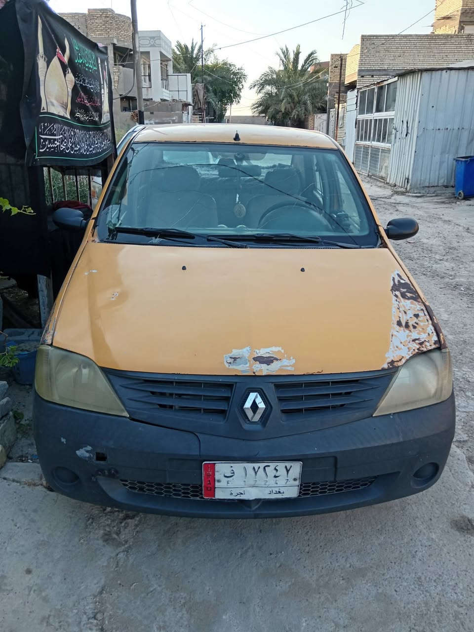 السلام عليكم ورحمة الله وبركاته سياره رينو لوكان موديل ٢٠١٠ رقم بغداد باسمي تحويل ثاني يوم مكينه فرنسي وكير خير من الله تبريد خير من  الله شغال كهربائيات كل شغل جديد الصدر نص عمر بيه خياسات ومصله باقي بس الصبغ السعر ٢٧ ورقه وبيه مجال بسيط حك الجيه واني بالخدمه للطيبين رقم الموبايل *********** واتساب موجود  ماكن بغداد التاجي...
