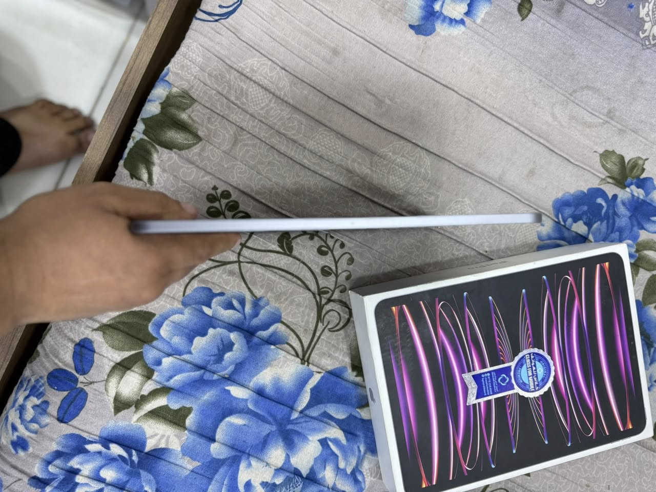 لام عليكم اخوان عندي ايباد M2 مُديل23 بطاريه ٩٠/ نضافة ٨٠/١٠٠ بي ضربات موضحه في الصور السعر ٦٥٠ وبي مجال قليل ؛
مكاني بغداد "
‏رقم الهاتف***********
