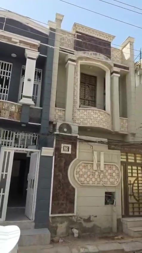 يعلن مكتب الامير للعقار في محافظة كربلاء شارع ابو طالب 
بيت 🏠 🏡 للبيع مساحه ٥٠متر طابق ونص 
العنوان/  كربلاء المقدسة/ /حي سومر سايدين الجاير 
بناء طابوك جمهوري درجه اولى 
خدمات كامله شوارع ٨م تبليط 
يصلح دار سكن او حسينيه للزوار 
يبعد عن حرم الامام الحسين ع السلام ٤كم وعن طريق الزوار والمشاية ٥٠٠ مار 
طابو زراعي سند ٢٥ إقرار بأسم المشتري مباشر 
للاستفسار الاتصال/  *********** 
السعر /  ٧٥ مليون 
يتوفر لدينا بيوت للبيع بأسعار مناسبة جدا بمختلف المساحات والأماكن 
#كربلاء_مدينة_العشق_والعاشقين

