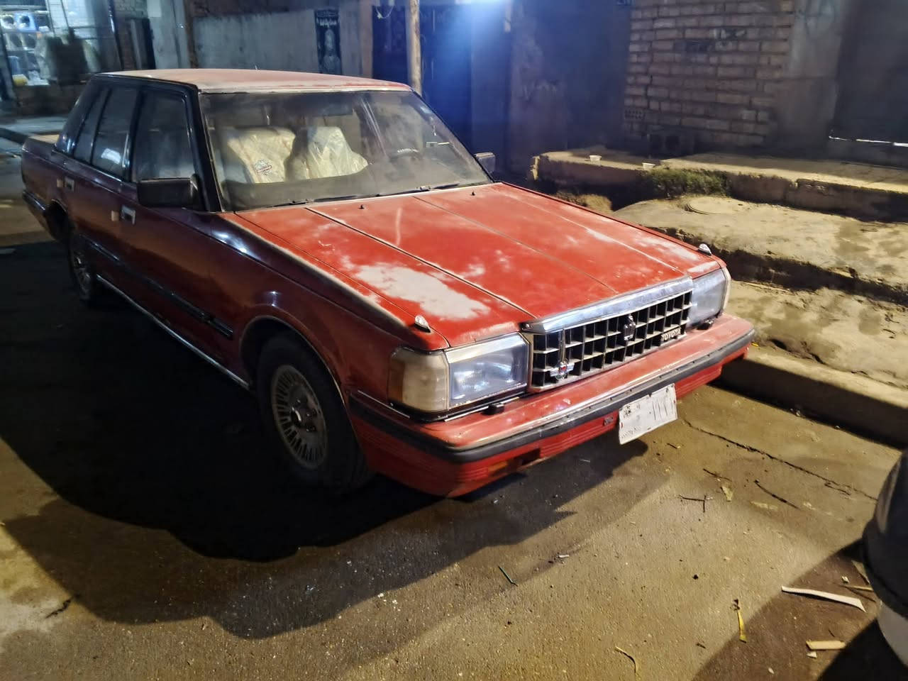 اسلام عليكم البيع سوبر ٨٤ كير ومكينه بلادي ٦سلندر بس المكينه بيه خيط بخار الرقم صلاح  الدين ماشيه معاملته بسمي سعر ٤٠ وبيه مجال الرقم ***********
