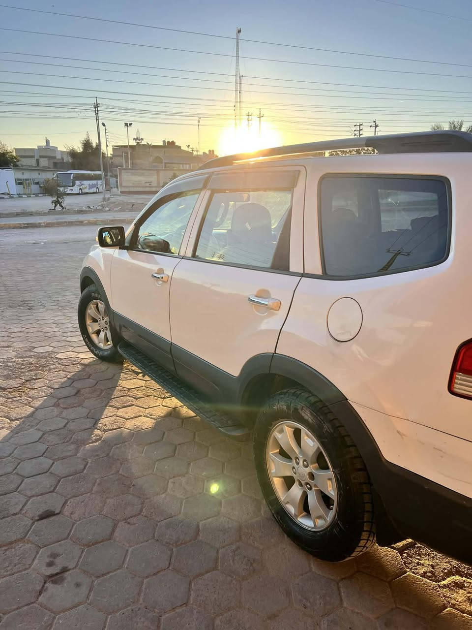 سلام عليكم سياره مهافي خليجيه فول 1/1 سعر 128 وبيها مجال بسيط حك جيه كالش نضيفه مال جنيان؟ مكفوله من صبغ وضربه وتبديل ماعده بارد بل باب جهته العبري
فتحه +
بصمه+
بصمه ابواب مع جنطه +
تحكمات ستيرن+
اشايربل مري +
كشنات جلد +
تحكمات بلايت يصعد وينزل +
وبيها بعد مواصفات سياره بسمنه رقم بابل مميز رقم صاحب سياره***********
