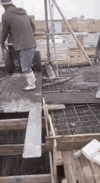 السلام عليكم *********** اي شخص محتاج صب رباط أو صب البيت من الداخل أو تسليطه سطح  يرسلني كادر كامل من خباطه وعمال شغل نظيف ومرتب وتساب موجود ***********
