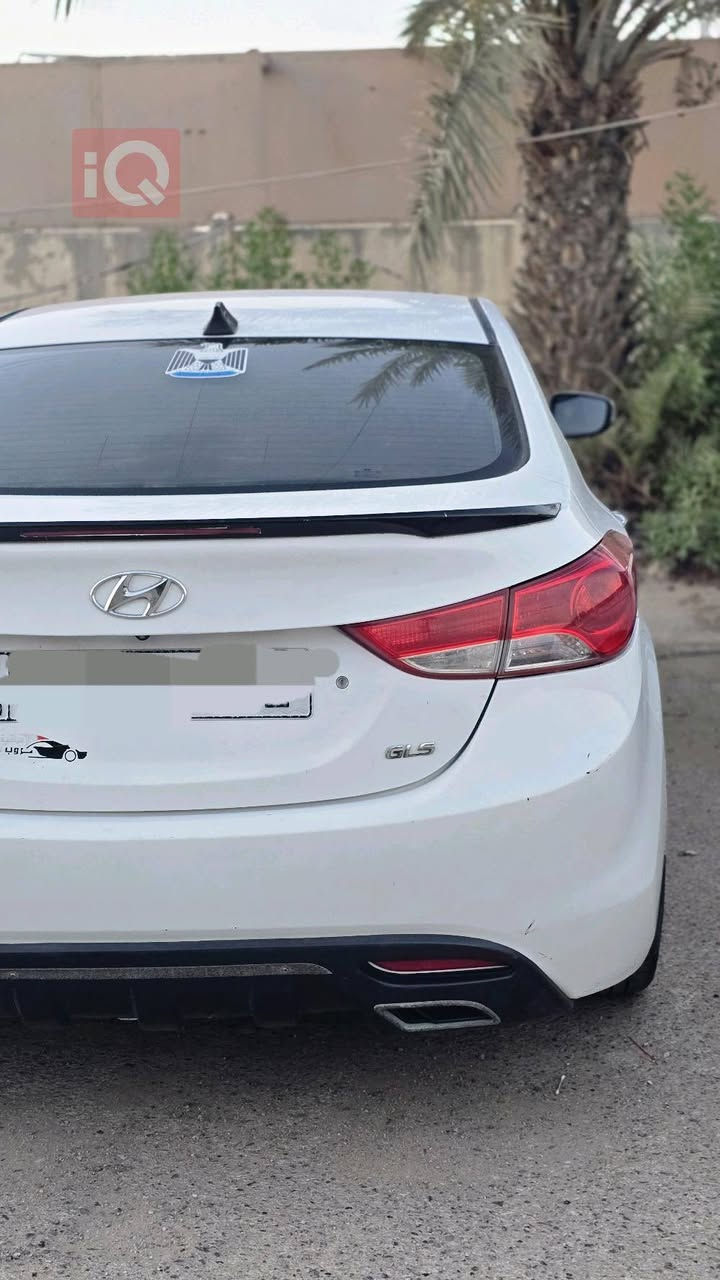 النترا 2012 كفاله عامه
رقم مثنى انكليزي مشرؤع وطني مميز
محرك 1800 دوش
كير محرك كفاله
فول عده الفتحه والبصمه
السونار مرفق بالمنشور 
للتواصل اتصال واتساب
***********
