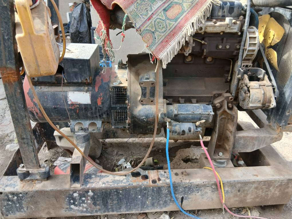 بيركنز مجفته ستندر شغاله محتاجه بس كهربائيات ب١٩ورقه ***********صلاح الدين بلد
