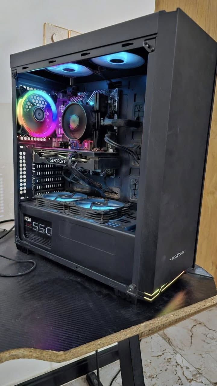 السلام عليكم تجميعه للبيع cpu i5 10400f
gpu gtx 1660super palit 6g
m.b h510m asus prime
Ram 2x8 16g 3200 Black Wolf
ssd m.2 512g hdd 500g
pus 550w azza case abko 7 fan
 وجوستك احترافي 
وسعره 600وبيها مجال بسيط  *********** 

عنواني الدوره حي الصحه
