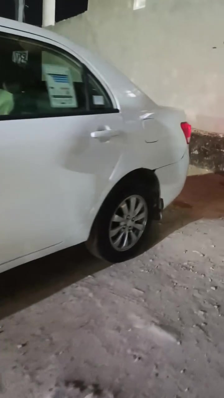 سلام عليكم  سيارة BYD مديل 13 سياره مكفوله من الظربه بيه شخوط بصيطه مصبوغه  حزام كئ جماليه سعر 43وبيه مجال مكان النجف حي النداء  تواصل والستفسار /***********/
