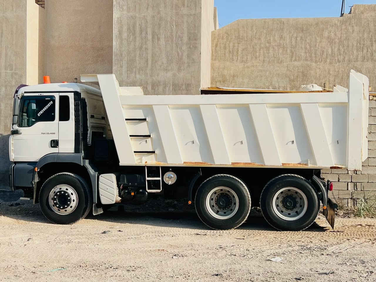 سلام عليكم مان 2008خليجي محرك 400كبس كير قليچ 4/4 مجموعه  Gfوربع فحل شاصي 33بدي 16متر تاير 24بلادي دخول جديد ماشي 118000 رقم أنبار مشروع وطني تحويل ثاني يوم  سياره كفاله عامه مكلف بالنشر الاستفسار ***********
