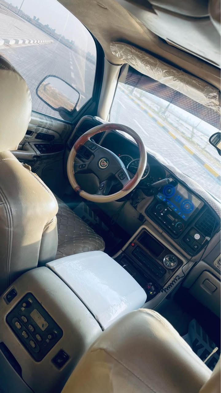 السلام عليكم جوه السوك  فقط بيع بدون مراوس

كاديلاك سكاليد الفينيه موديل2003 خليجي فول الفول
رقم كركوك مشروع وطني (وكاله فقط) قرار48 مامدفوع كمركها ابوالسنويه بلبصره يمي
-
مكينه وكير جدد شرط تاكل التبليط
مكفوله من الضربه والعيب الشرعي بيها بعض الملاحضات واضحه بلصور تحتاج صبغ دعاميات والبنيد 
دواخل حلوه 
ويل 20 كروم 
حداده جديده
شاشه اندرويد
منضومه لايت زنون
منضومه فدراليات وحاكيه صوتيه
فتحه سقف
كراسي كهربائية 
شاشه بلقماره
كهربائيات كلها شغاله
السياره جاهزه للاستخدام اليومي وسعرها مناسب 
-
السعر73 وبي مجال بسيط حك العمله 
 
مكان السياره البصره 
***********اتصال
***********وتساب الزبير, البصرة
