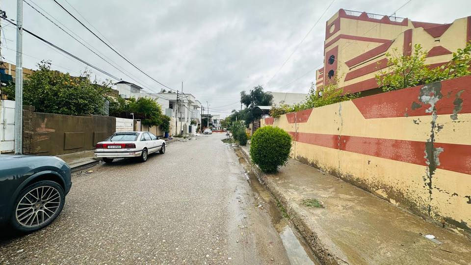 💠اعلان عقاري رقم(1103)💠
#دار_بناء_قديم_للبيع في #شارع_القدس قرب مدرسة الاوائل قريب جدا من شارع العام بمكان مميز وجميل جدا 

💠#المساحة 250 متر

 💠#الواجهة 12 متر
____________________________
‏#instagram :  almalk_realestate
_____________________________
‏#facebook : الملك للعقارات والمقاولات 
______________________________

💠ليصلك السعر علق بــ (تم) ✔️

لاستفسار اكثر يرجى مراجعة #مكتب #الملك او الاتصال على الارقام التالية☎️
 
📞***********
📞***********

📍عنوان المكتب / شارع القدس مقابل اسماك حسن 
البغدادي

ونستقبل جميع العروض السكنية والتجارية بكافة مناطق كركوك 

#عقارات  #استثمارات  #كركوك  #مقاولاوت #تصاميم #الملك_للعقارات_والمقاولات
