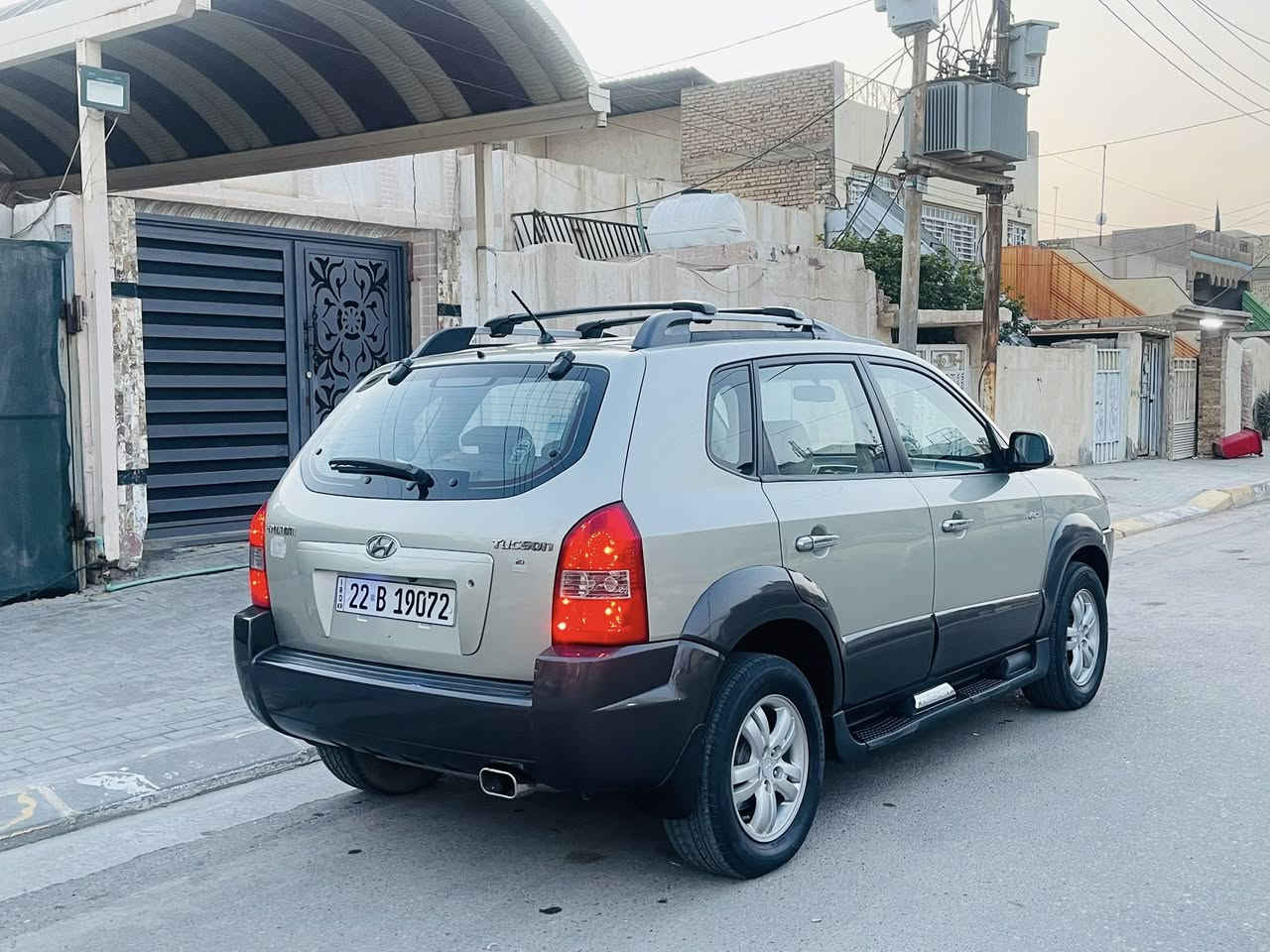 توكسان خليجي موديل2008
رقم اربيل الدولي سنويه لل28
كفاله عامه ماعدا الموضح بلسونار
مكينه 2000 دوش
4ويل
سياره جديده حيل 
مابيها نقص 
السعر 107$
مكاني كربلاء 
***********
