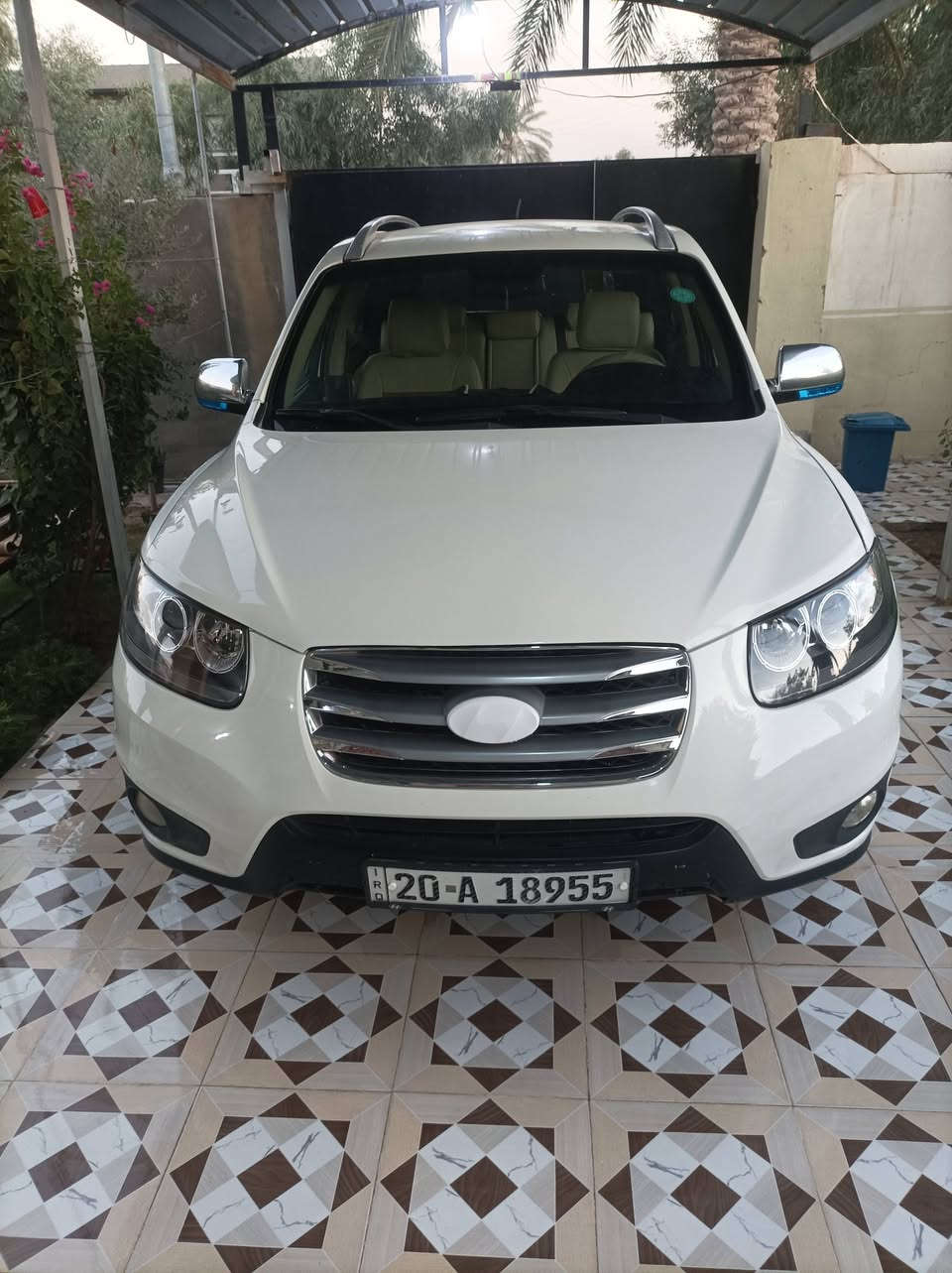 سلام عليكم
سنتافي موديل 2012 رقم ديالى ستة سلندر سبعة راكب فور ويل كفالة عامة خليجي سعر 160 بيه مجال قليل اتصال ***********
