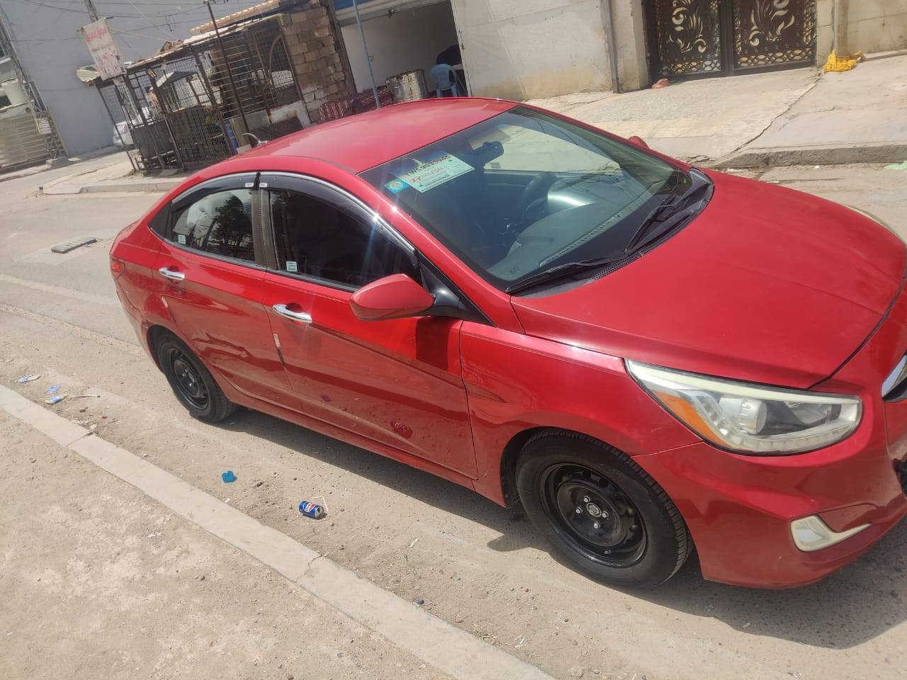 اكسنت 2014 وارد امريكي
محرك  1600 gdi 
 نظام ايكو تحكم ستيرن
صدر جديد باتري جديد گير محرك مكفولات 
 سيارة كلش نظيفة ومداريهة
بيهة قطعة وحدة صبغ بس البنيد
سعر 95 
***********
