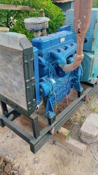 للبيع مولد مامفتوح برغي بي بلاد سعة التوليد 37.5 kv انكليزي /اي استفسا...