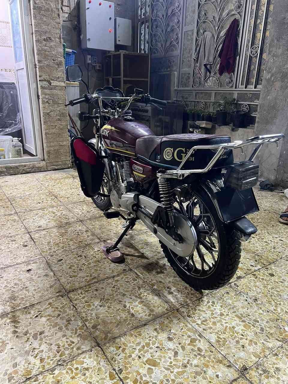 سلام عليكم دراجة أيراني خمس كير موديل 2024مكينة حجم 200مراوس ابوكسر فقط *********** مدينه الصدر قطاع 37
