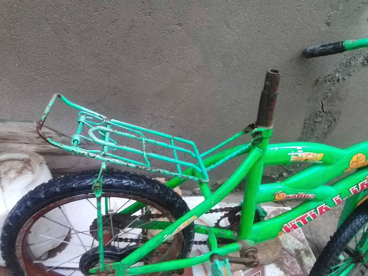 قيم واخذ بما يرضي الله 

***********
