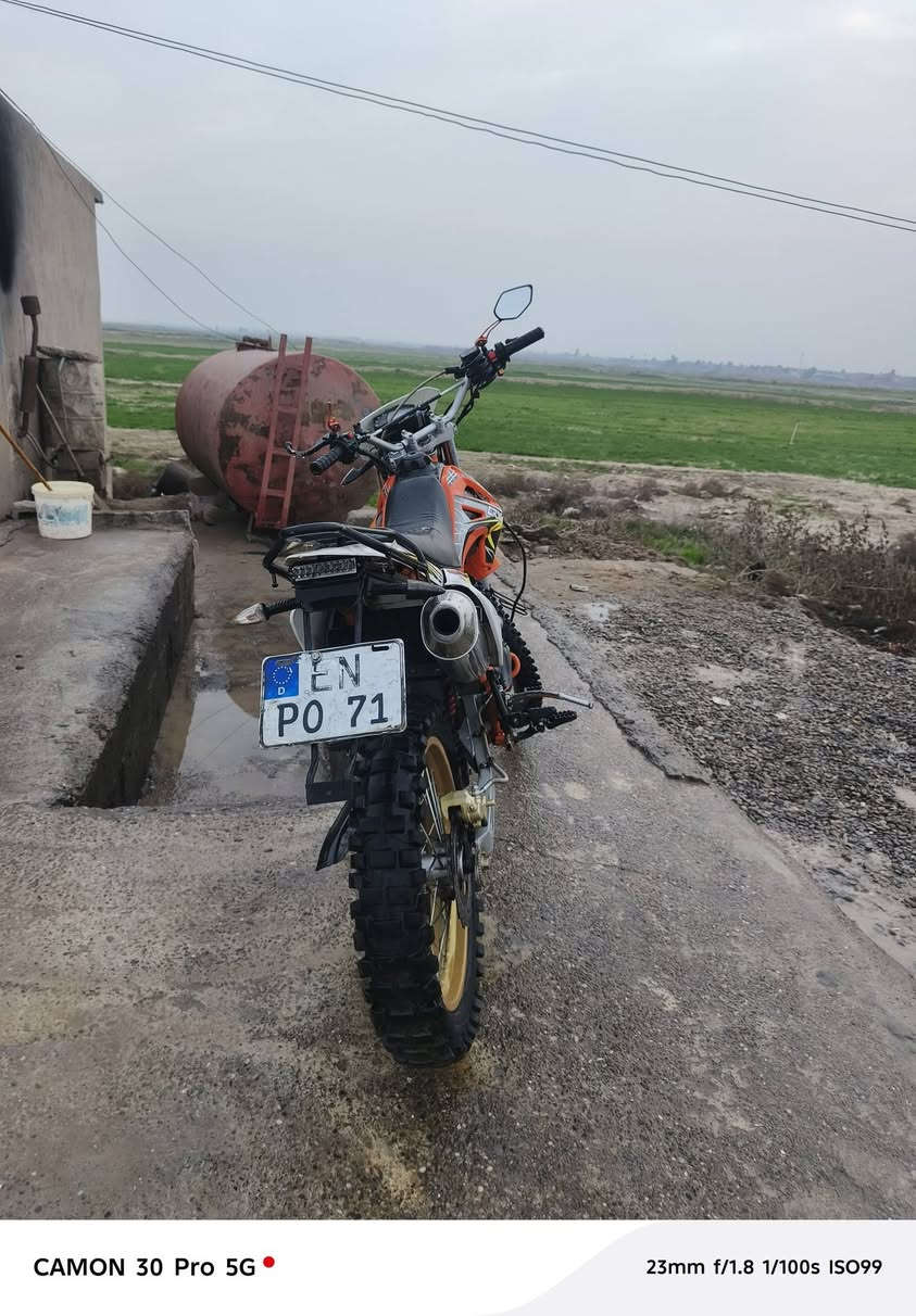 السلام عليكم ماطور سيراكس للبيع محرك 300 باب اول شرط ما مفتوح  موديل 2024 مكان عوسجه قربي  900 بي مجال لطيبين  خاص ماكو  ***********
